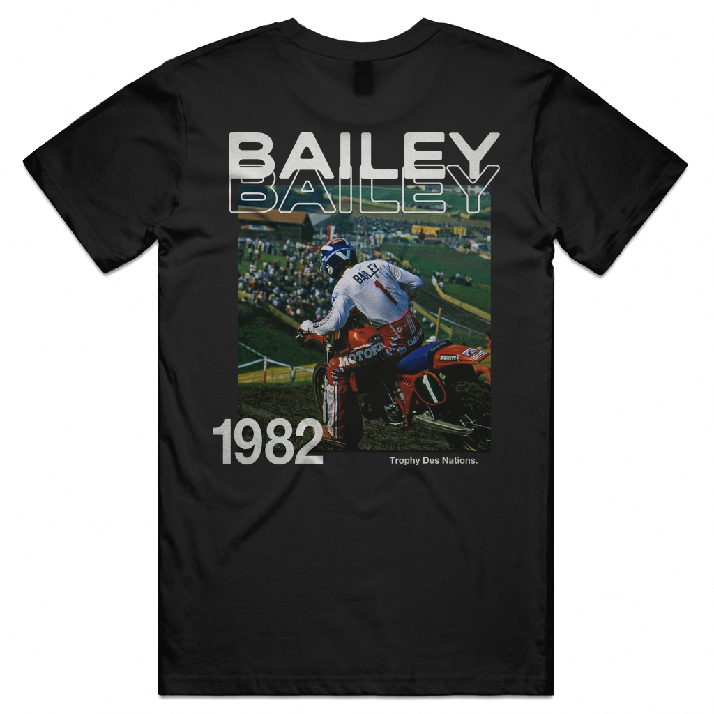 1982 TROPHY TEAM BLACK Tee